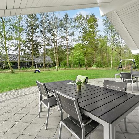 Awesome Home In Oksbl With 4 Bedrooms, Sauna And Wifi Oksbøl Exteriér fotografie